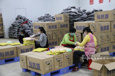桂林電子科技大學(xué)支援湖北十堰價值20萬元農(nóng)產(chǎn)品與機(jī)械設(shè)備